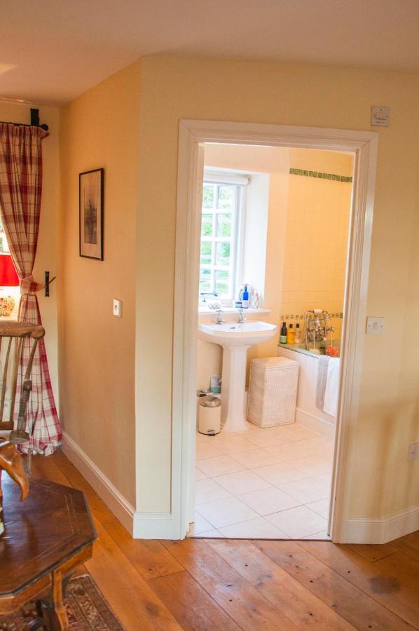 Milton Farm Bed & Breakfast East Knoyle Екстериор снимка