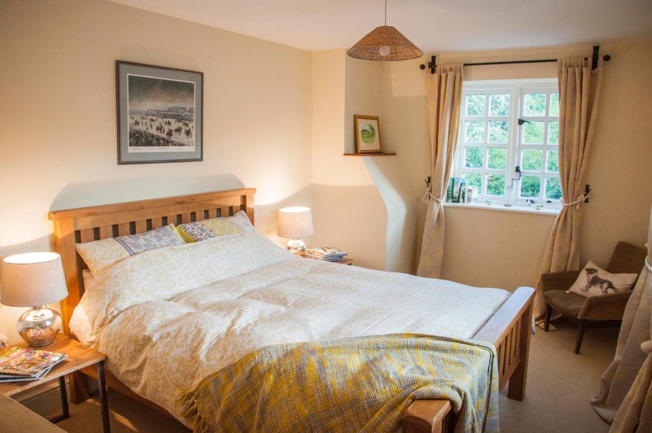 Milton Farm Bed & Breakfast East Knoyle Екстериор снимка