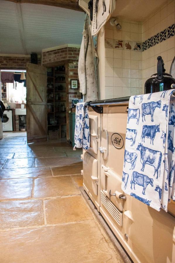 Milton Farm Bed & Breakfast East Knoyle Екстериор снимка